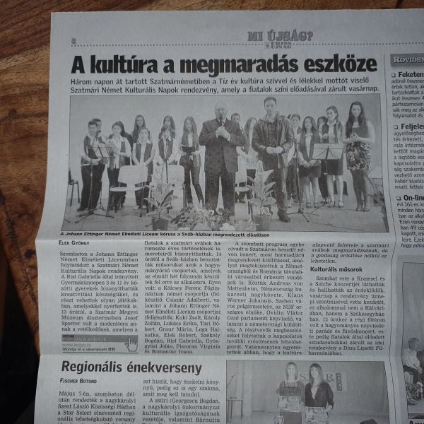 Datei:2011 05 10 MiUjsag.jpg